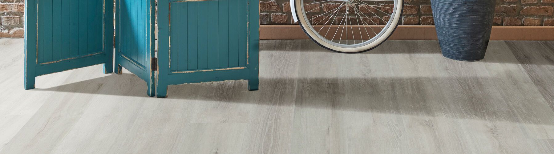 How to achieve French country style flooring and decor